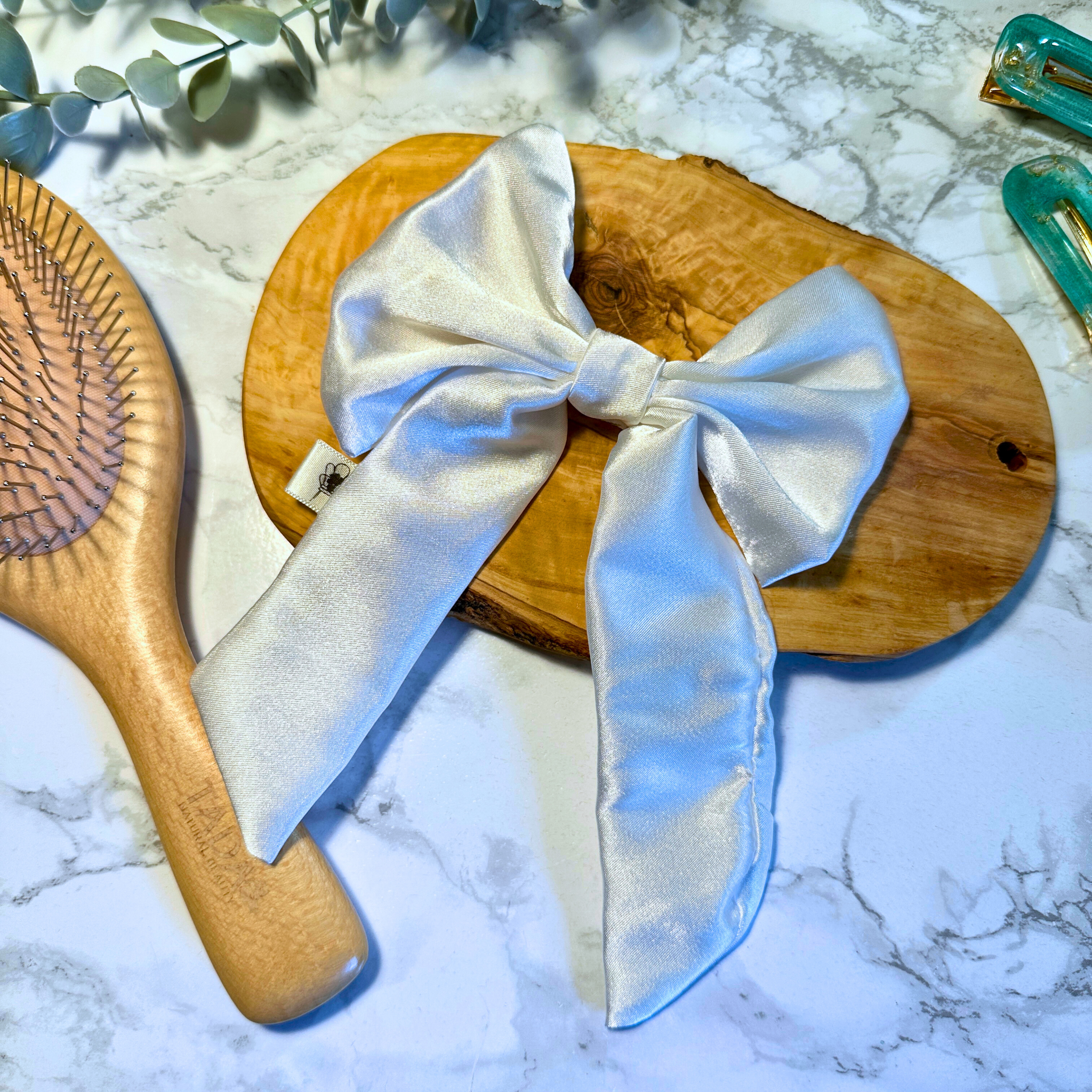 The Belle Bow