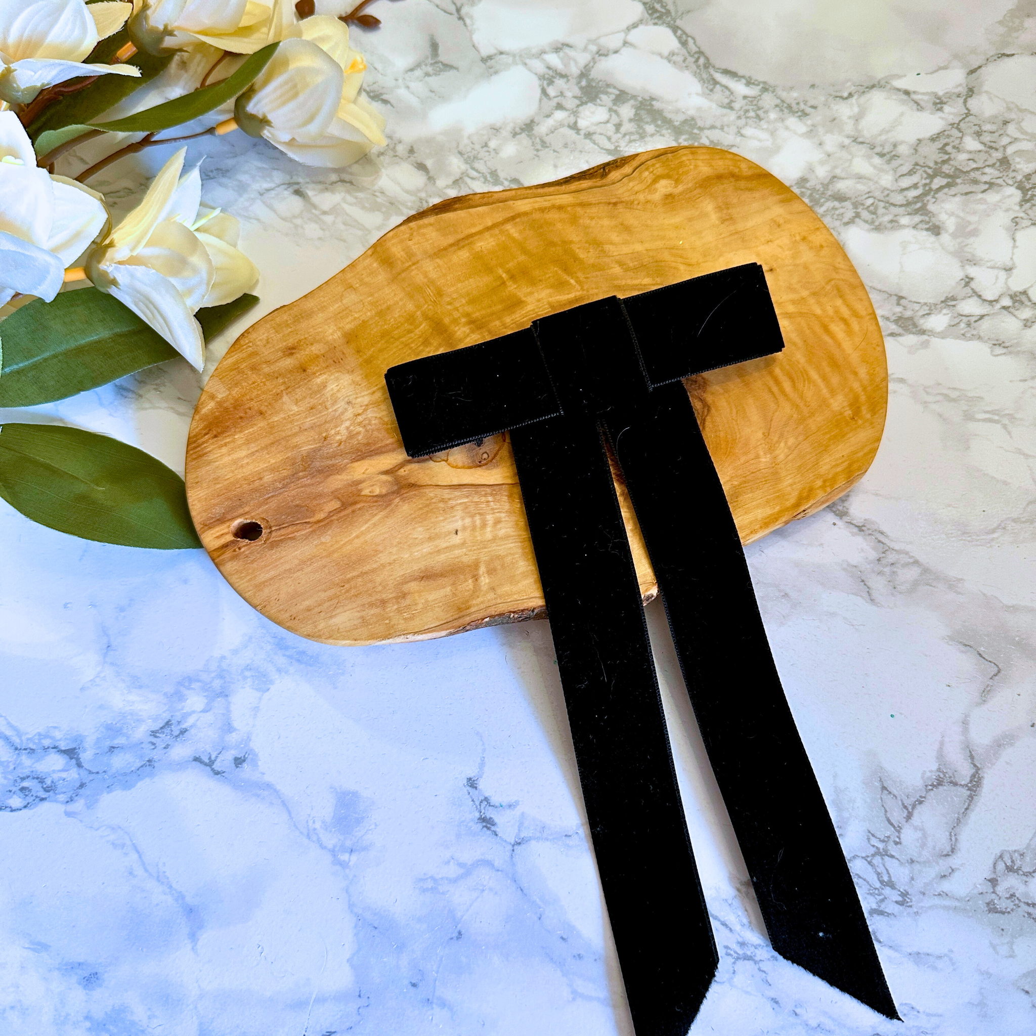 The Blaire Bow