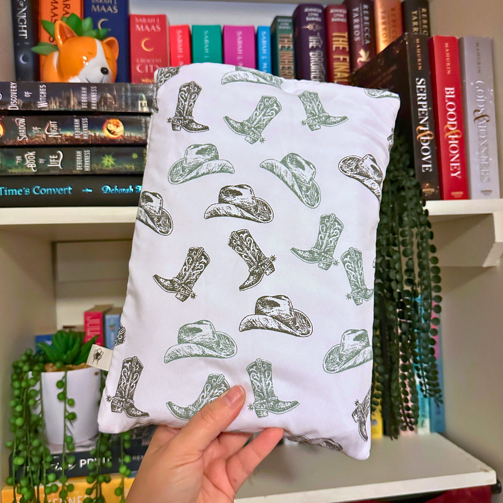 Adventure Awaits Book Sleeve